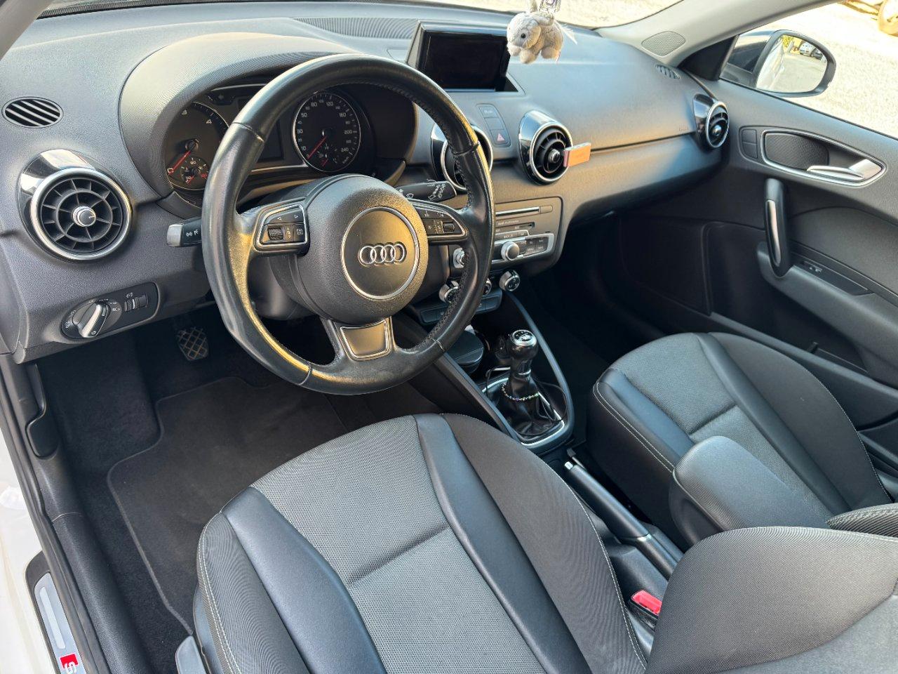 Audi A1 Sportback 1.6 tdi Sport