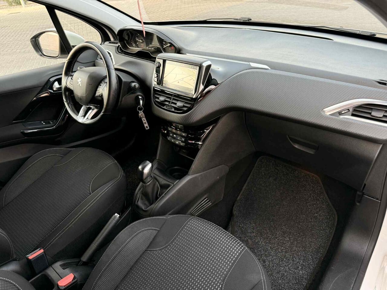 Peugeot 208 1.5 HDi 102 CV Stop&Start 5 porte Allure/OK NEOPATENTATI