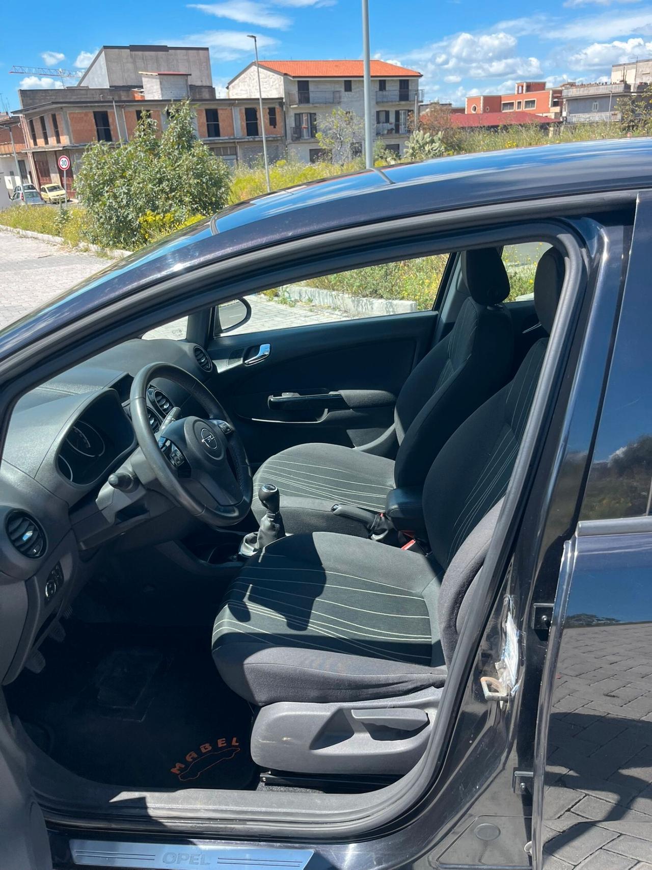 Opel Corsa 1.3CDTI NEOPATENTATI NUOVA 2010