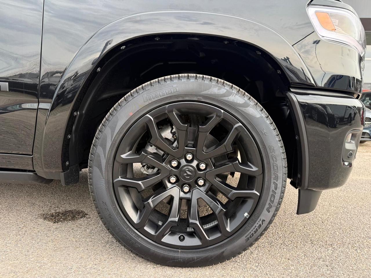 Dodge RAM 1500 LIMITED NIGHT EDITION (prezzo escluso d'iva)