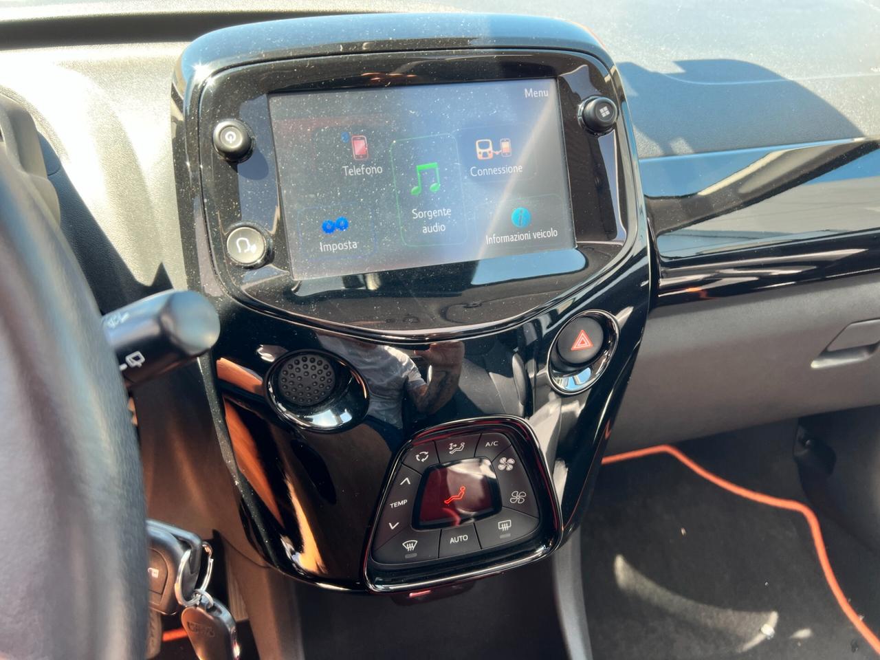 Toyota Aygo Connect 1.0 VVT-i 72 CV 5P. x-clusiv FULL