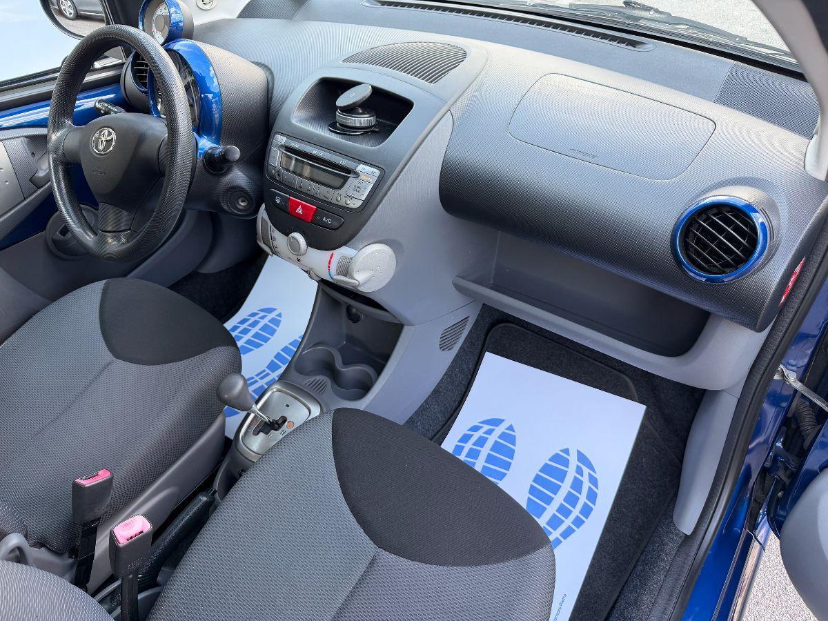 TOYOTA - Aygo - 12V VVT-i 5 porte Blue AUTOMATICA