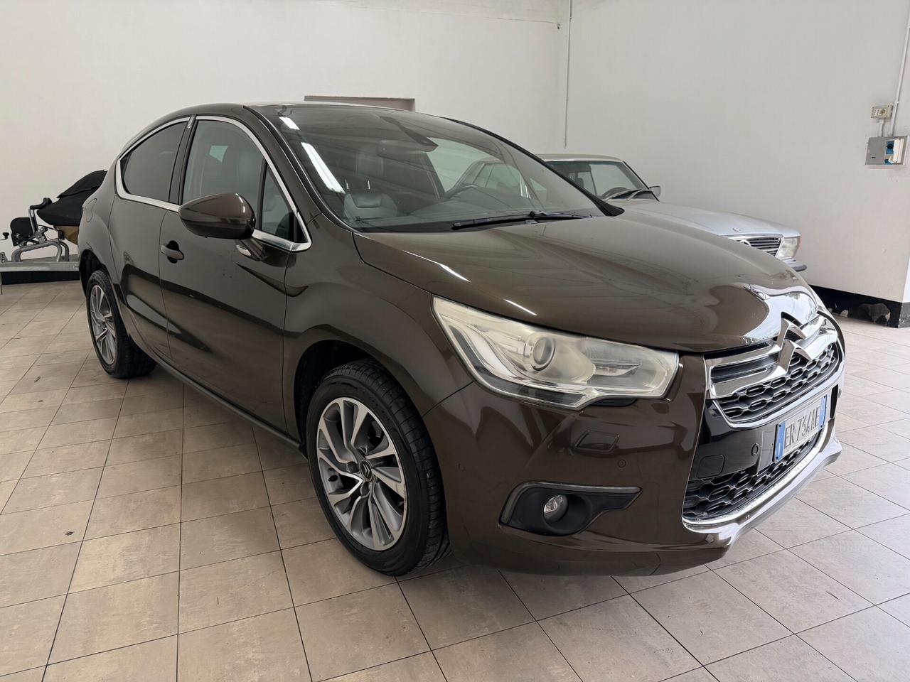 DS4 2013 1.6 e-HDi 115 airdream Chic OK NEOPATENTATI