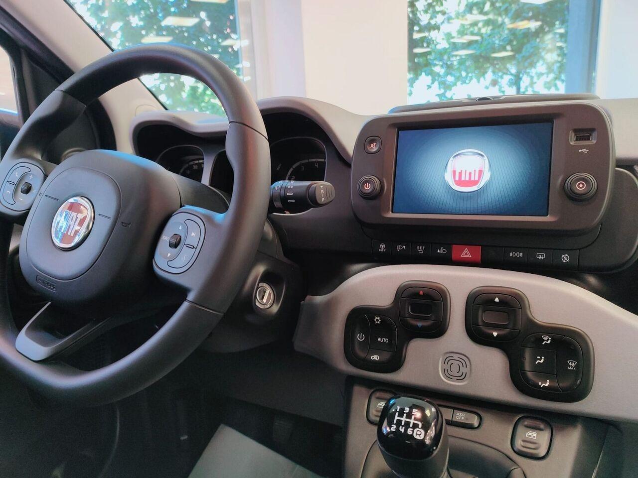 FIAT Panda III - Panda 1.0 firefly hybrid City Cross s&s 70cv