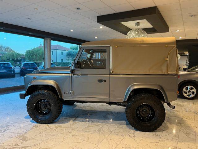 LAND ROVER Defender 90 2.4 TD4 SOFT TOP 122CV RESTOMOD