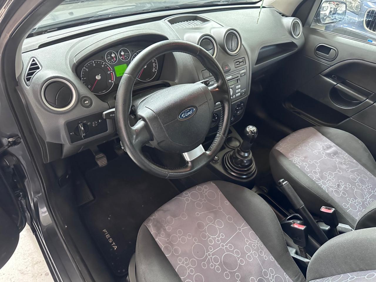 Ford Fiesta 1.4 TDCi 5p. Titanium