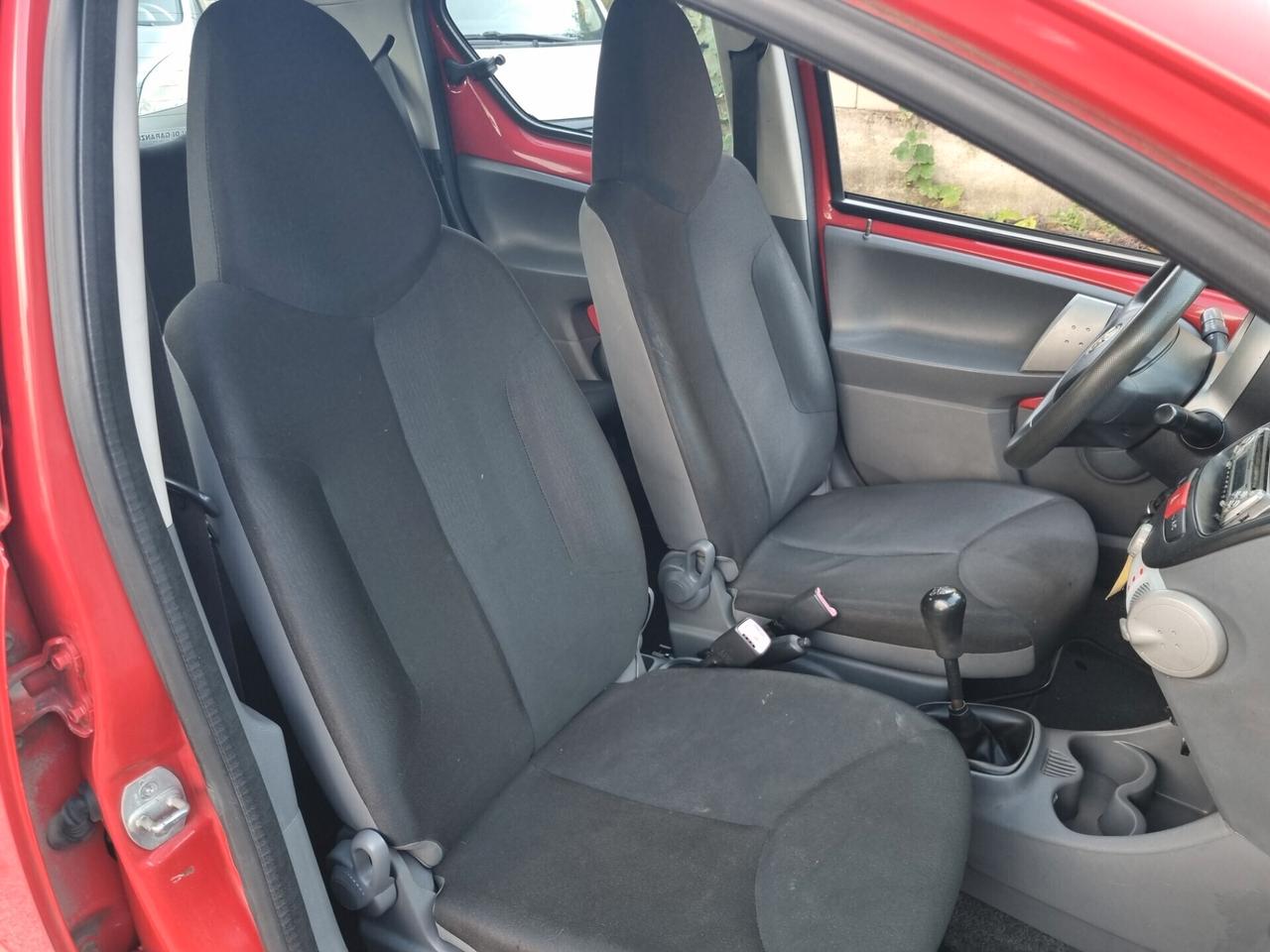 Toyota Aygo 1.0 12V VVT-i 5 porte Sol