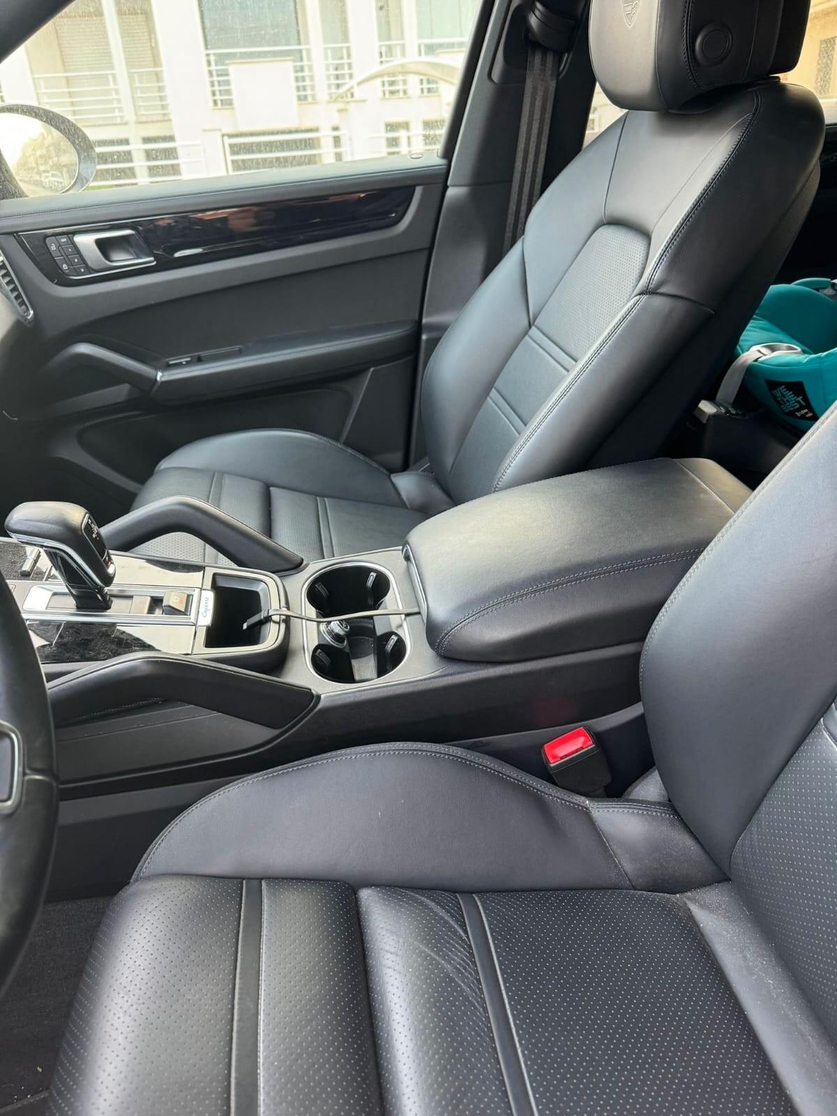 Porsche Cayenne Coupé 3.0 V6 E-Hybrid