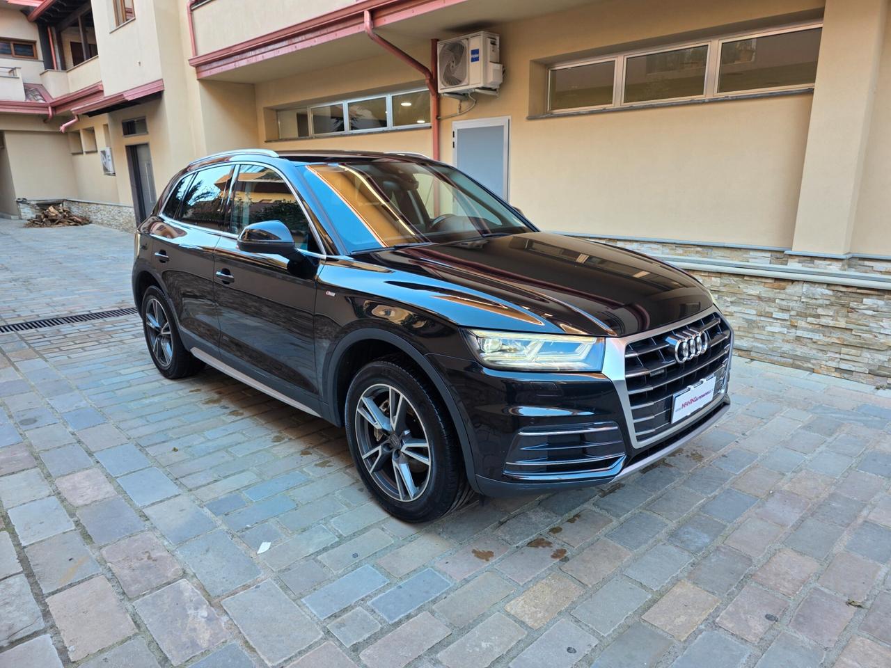 Audi Q5 2.0 TDI 190 CV quattro S tronic Sport