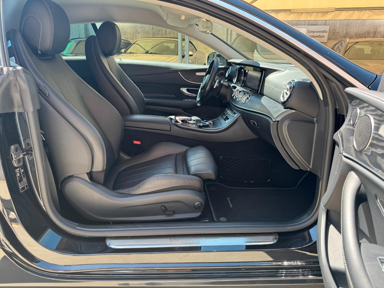 Mercedes-Benz E 220 D 4-MATIC COUPE SPORT