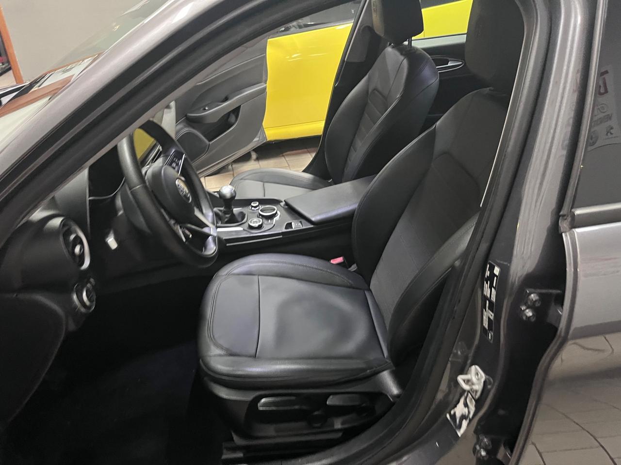 Alfa Romeo Giulia 2.2 Turbodiesel 150 CV tagliandata