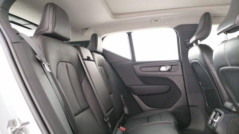 Volvo XC40 1.5 t3 Momentum Pro 163cv auto my21
