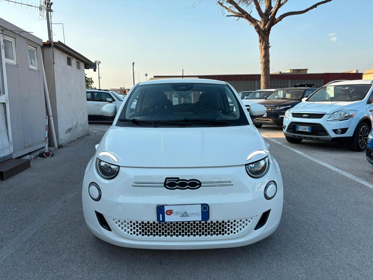Fiat 500 500e Berlina 42 kWh La Prima