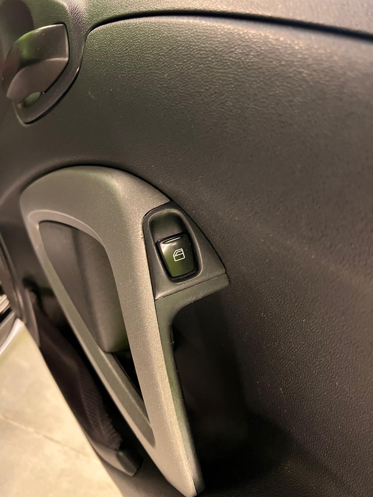 Smart ForTwo 1000 52 kW MHD coupé pure