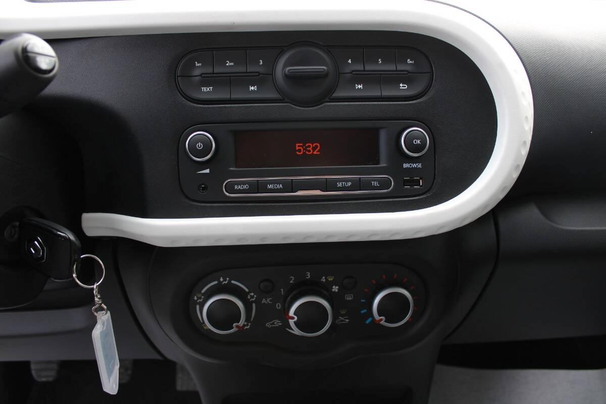 Renault Twingo 1.0 sce Life 65cv ADATTA PER NEOPATENTATI