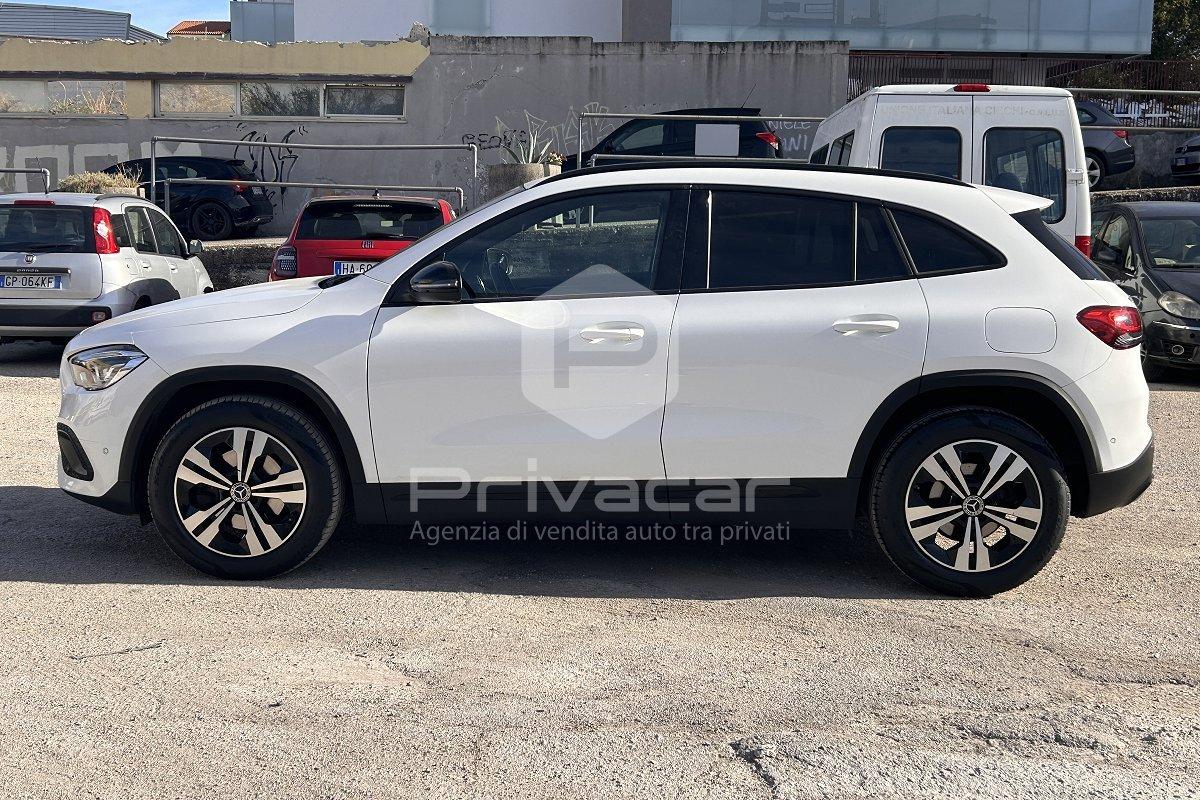 MERCEDES GLA 200 d Automatic Sport