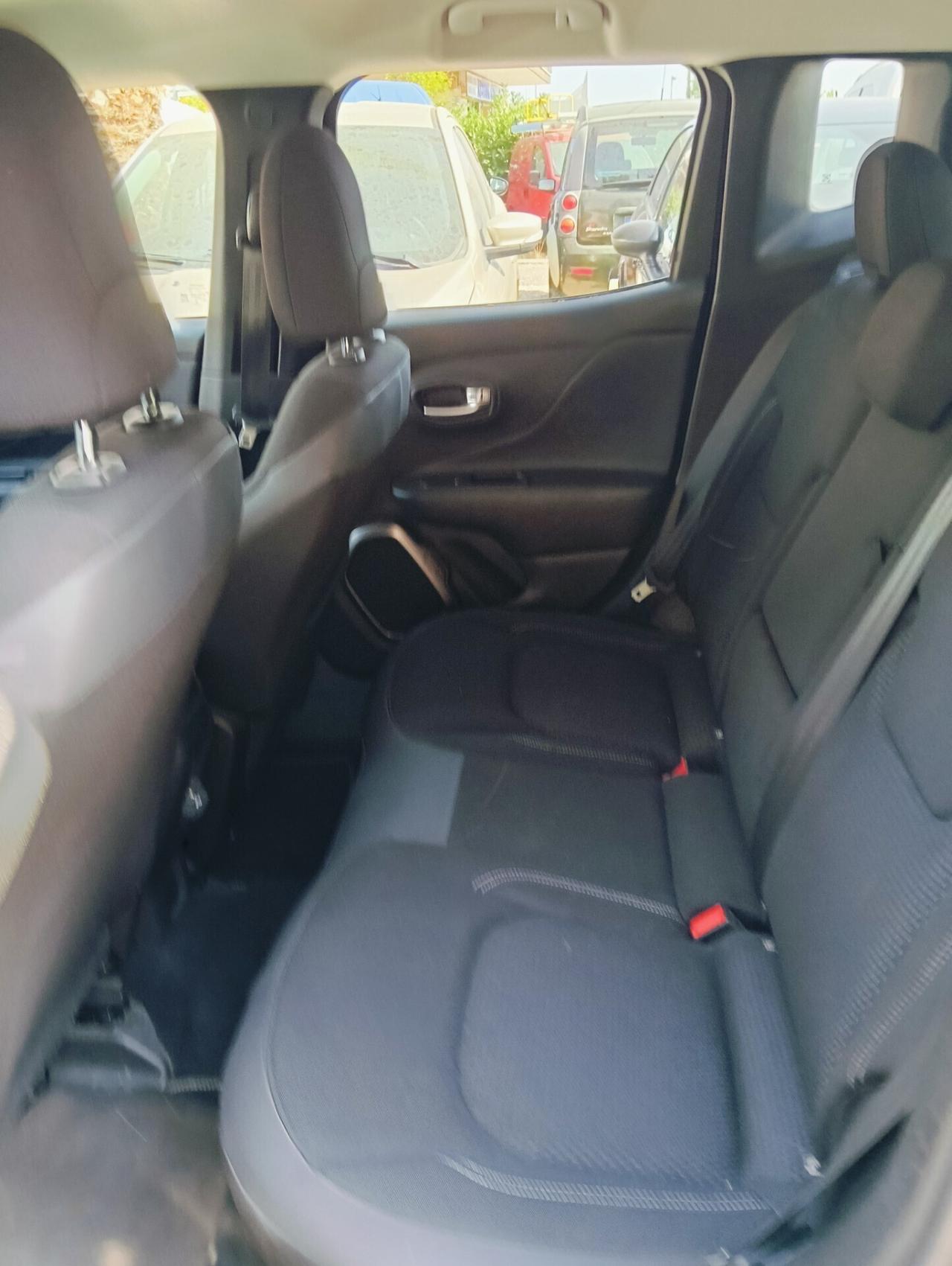 Jeep Renegade 1.6 Mjt DDCT 120 CV Business