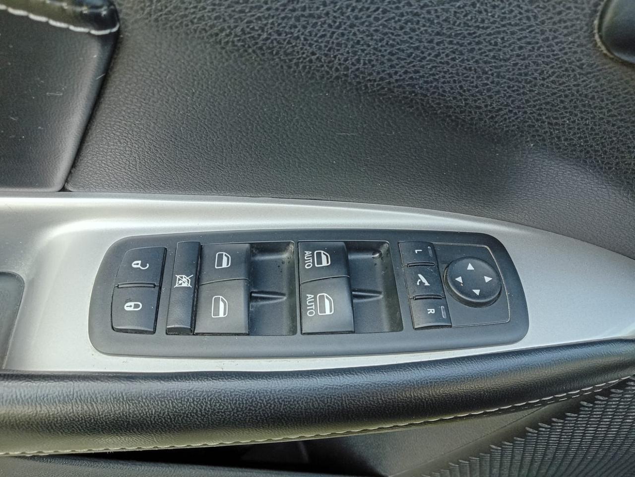 Fiat Freemont 2.0 Mjt 170 CV 4x4 Automatik*Navi*Pelle*Camera