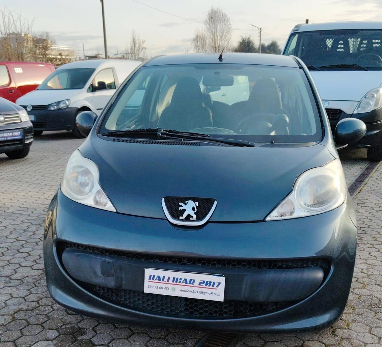 Peugeot 107 1.0 68CV 3p. Plaisir 2Tronic