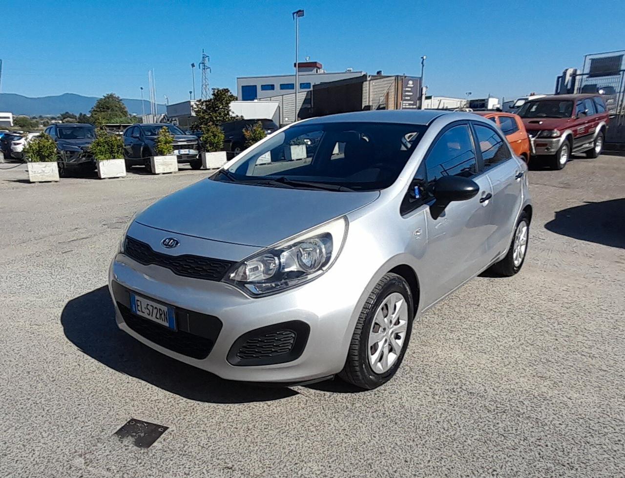 Kia Rio 1.1 CRDi WGT 5p. LX