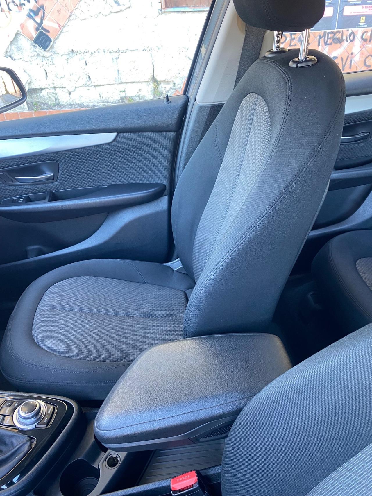 Bmw 216d Anno 2017 Full Navi Led Xeno