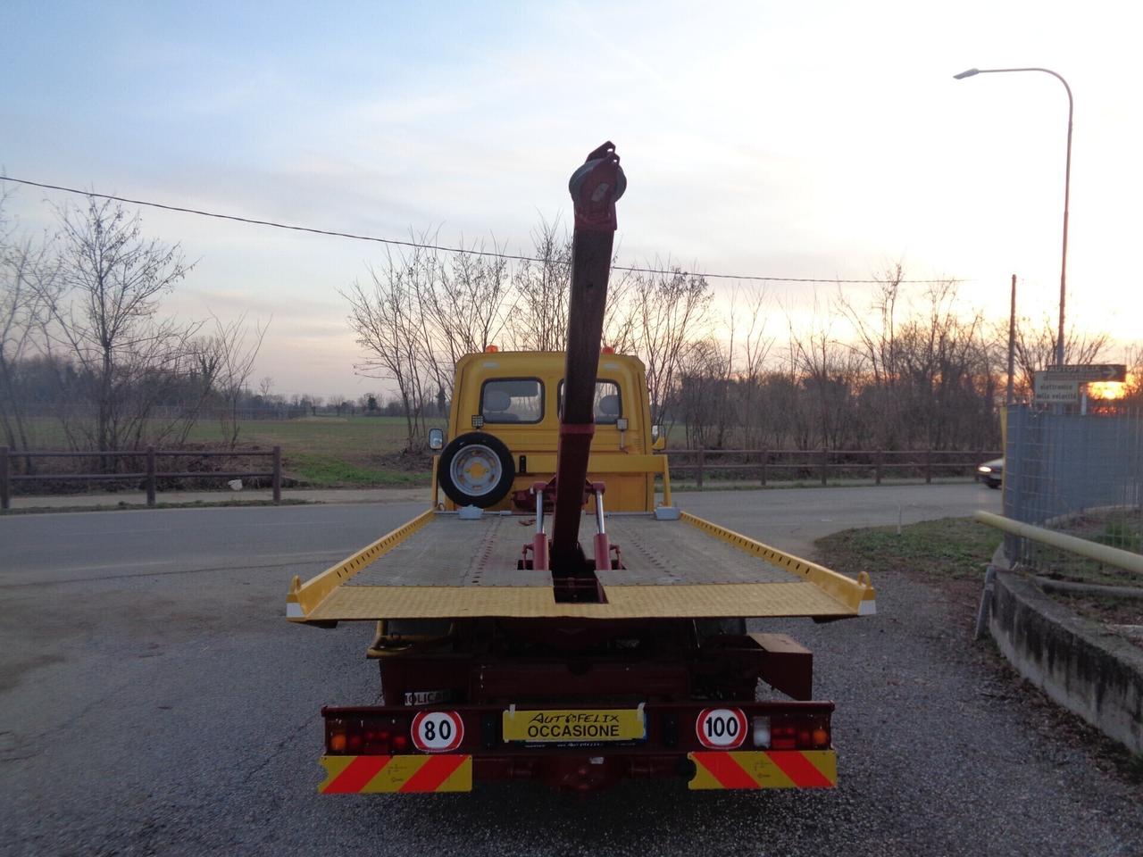 carroattrezzi scarrabile isoli radiocomando leggi