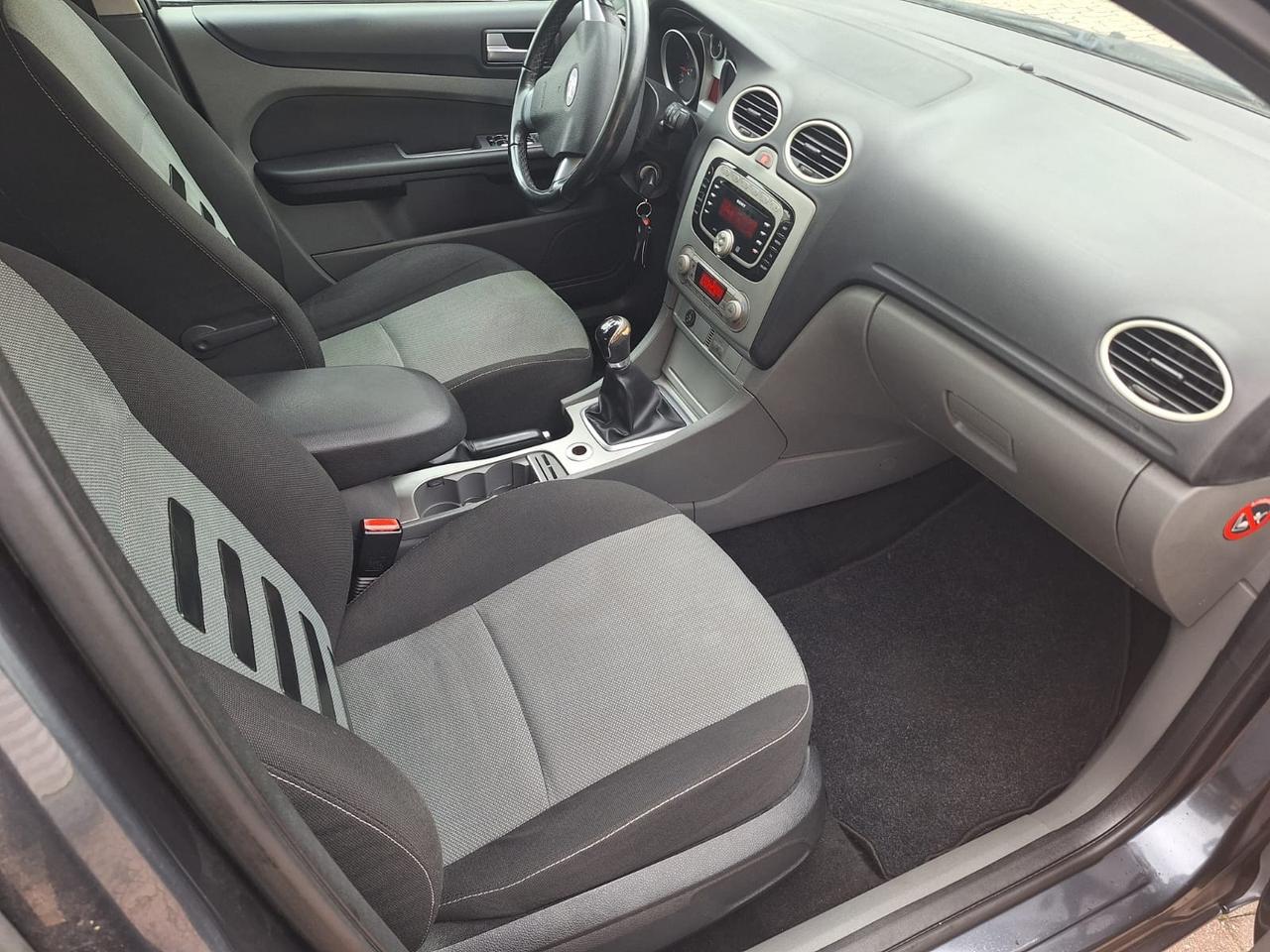 Ford Focus 1.6. Bz.- GPL