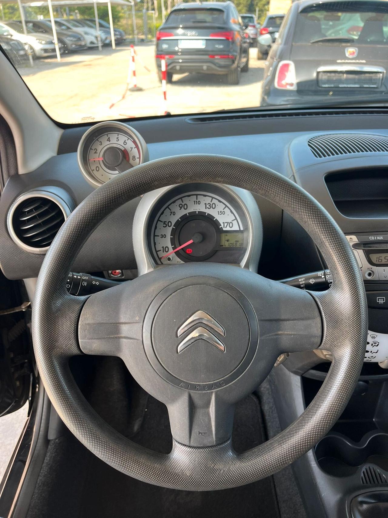 Citroen C1 1.0 3p. Van Attraction