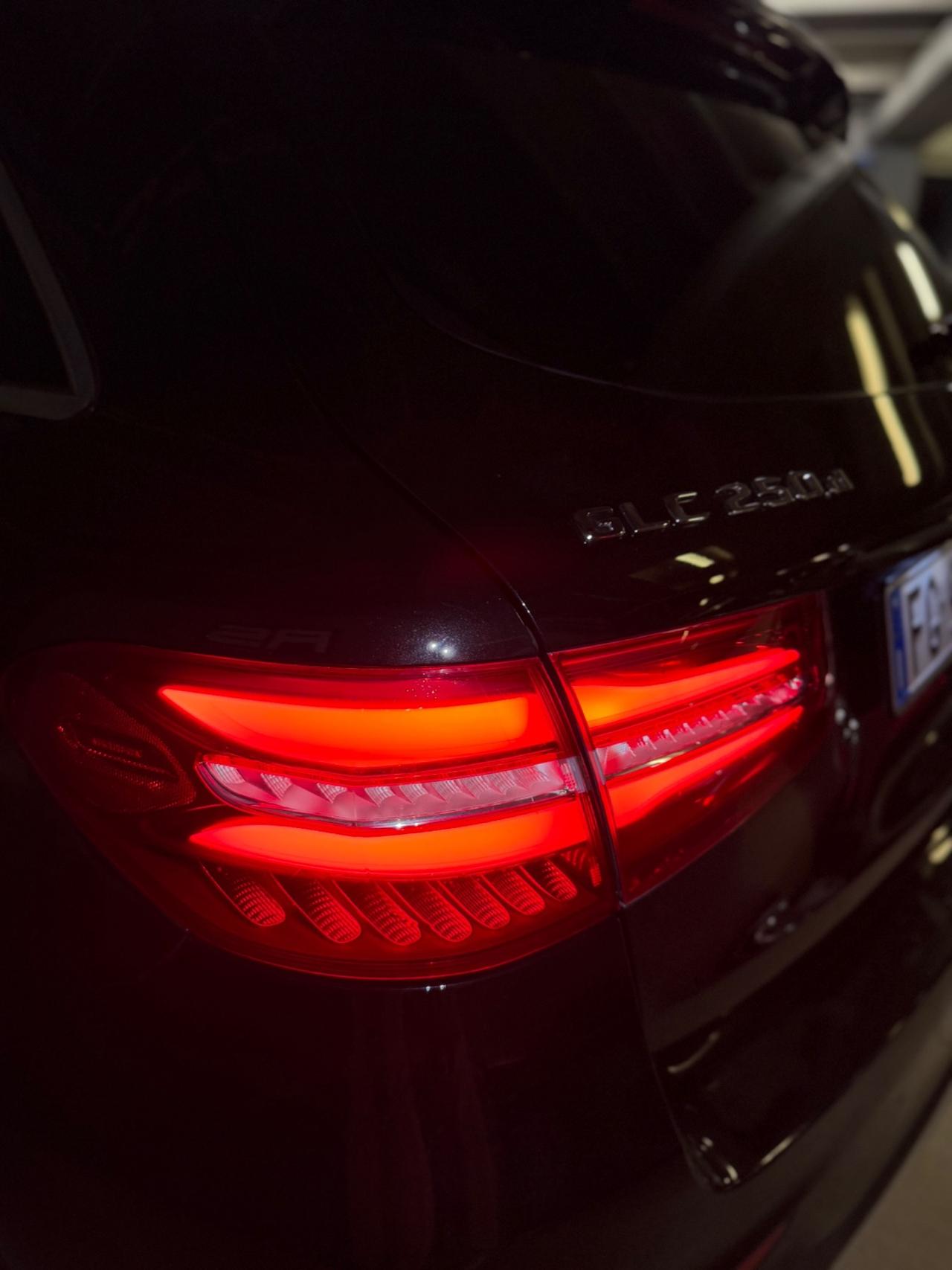 Mercedes-benz GLC 250d PREMIUM EU6B 4MATIC FULLOPT KMCERT GARANZ