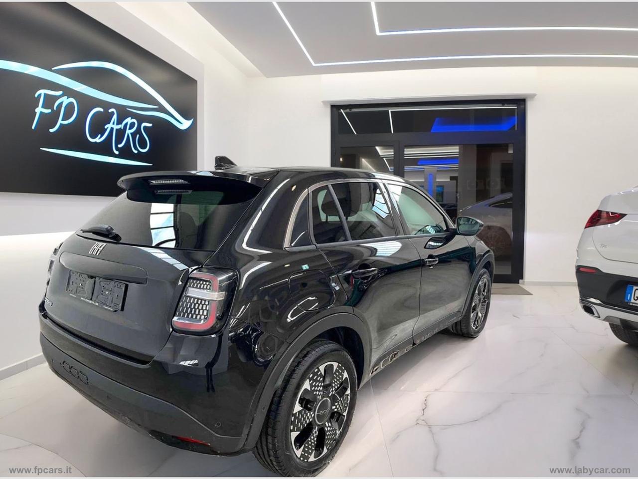 FIAT 600 Hybrid MHEV La Prima