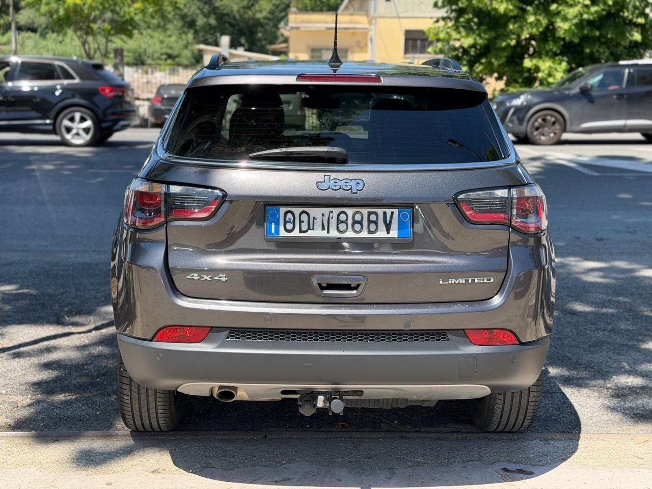 Jeep Compass 2.0 Multijet 4x4 automatica con gancio
