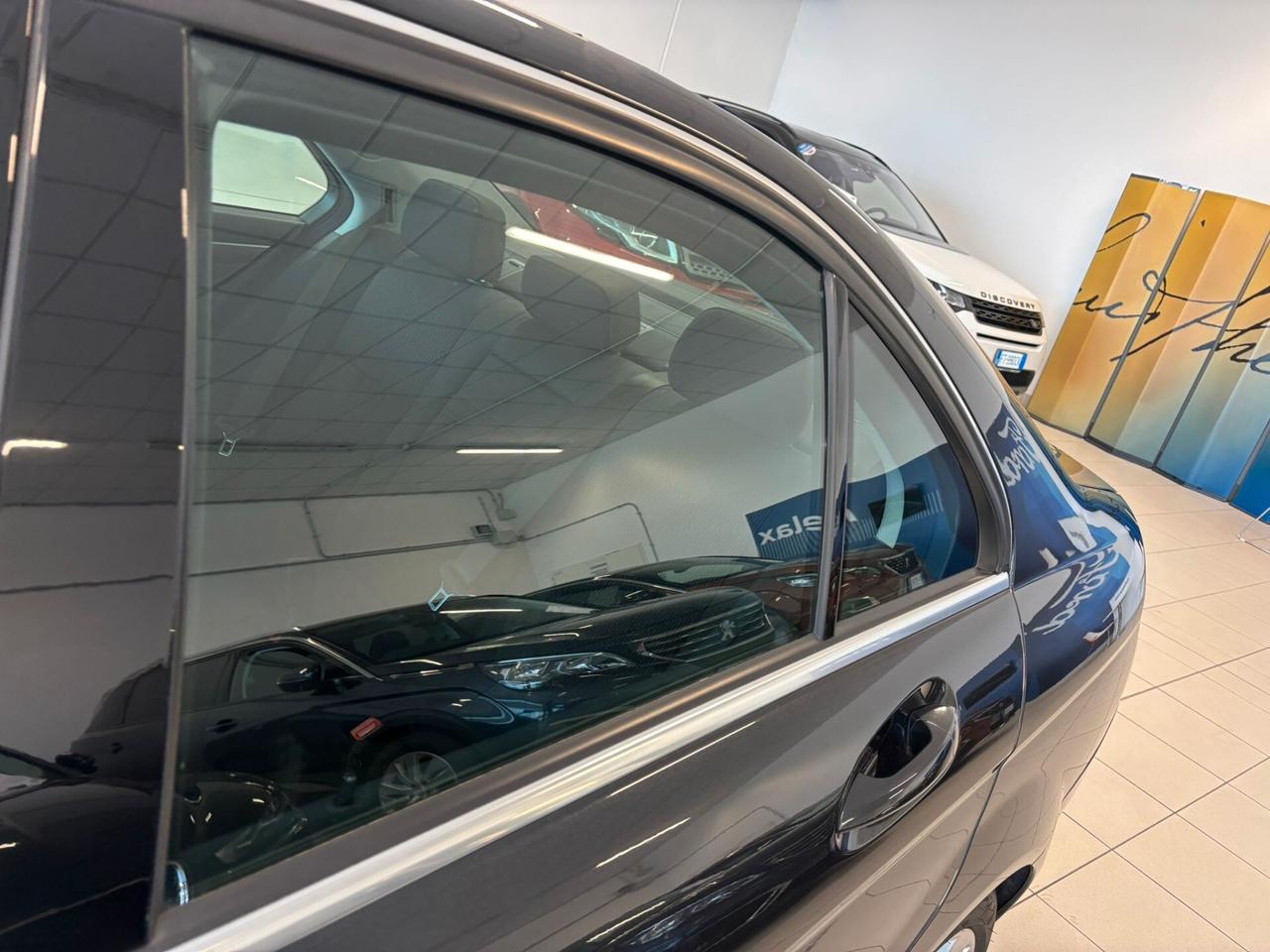 Mercedes-benz C 220 CDI ELEGANCE BlueEFFICIENTY Automatic