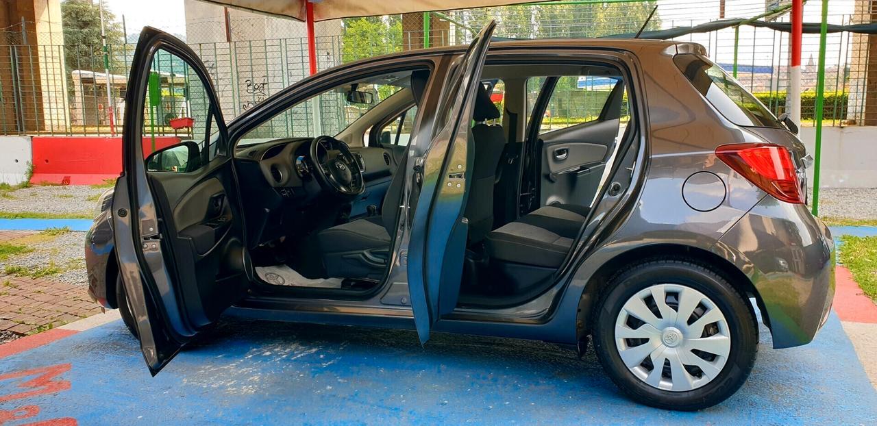 TOYOTA YARIS 1.5 BENZINA/IBRIDA GARANZIA DI CASA TOYOTA