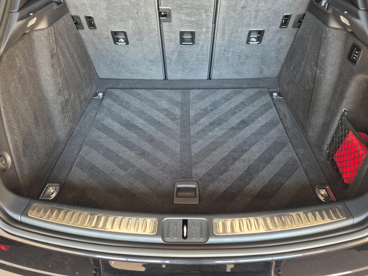 Porsche Macan 2.0 T SCARICHI SPORTIVI SOSPENSIONI PNEUMATICHE