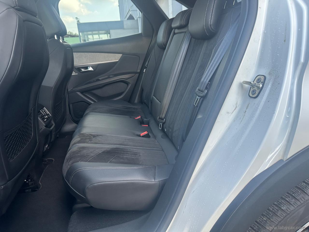 PEUGEOT 3008 BlueHDi 130 S&S EAT8 GT