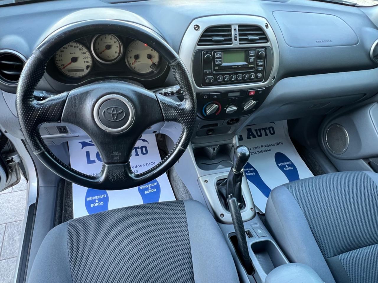 Toyota RAV 4 RAV4 2.0 16V cat 5 porte Sol