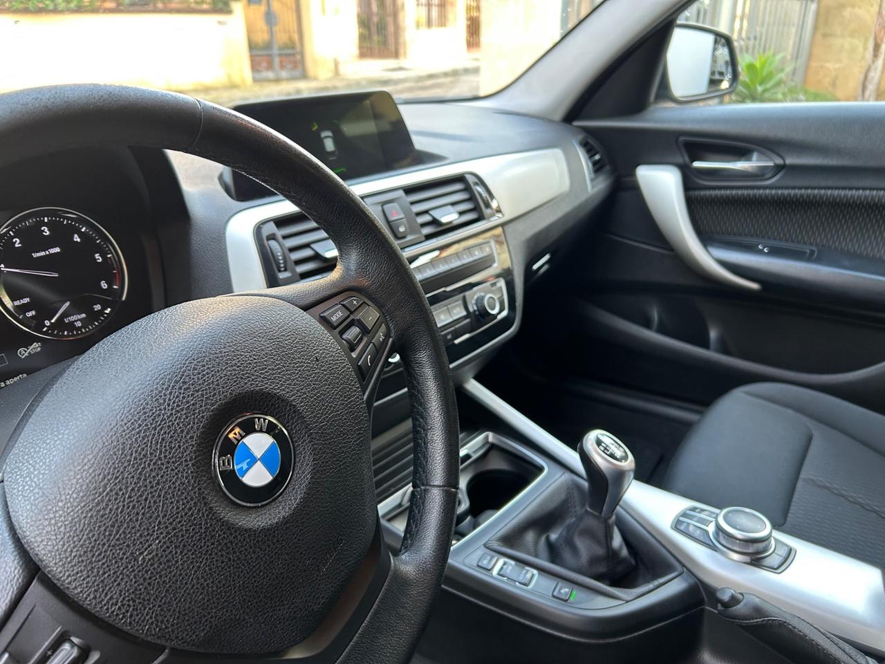 Bmw 114 114d 5p. Sport