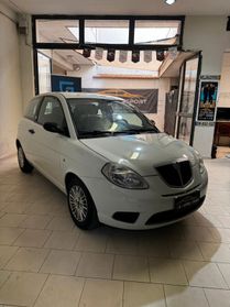 Lancia Ypsilon 1.4 Argento Ecochic GPL