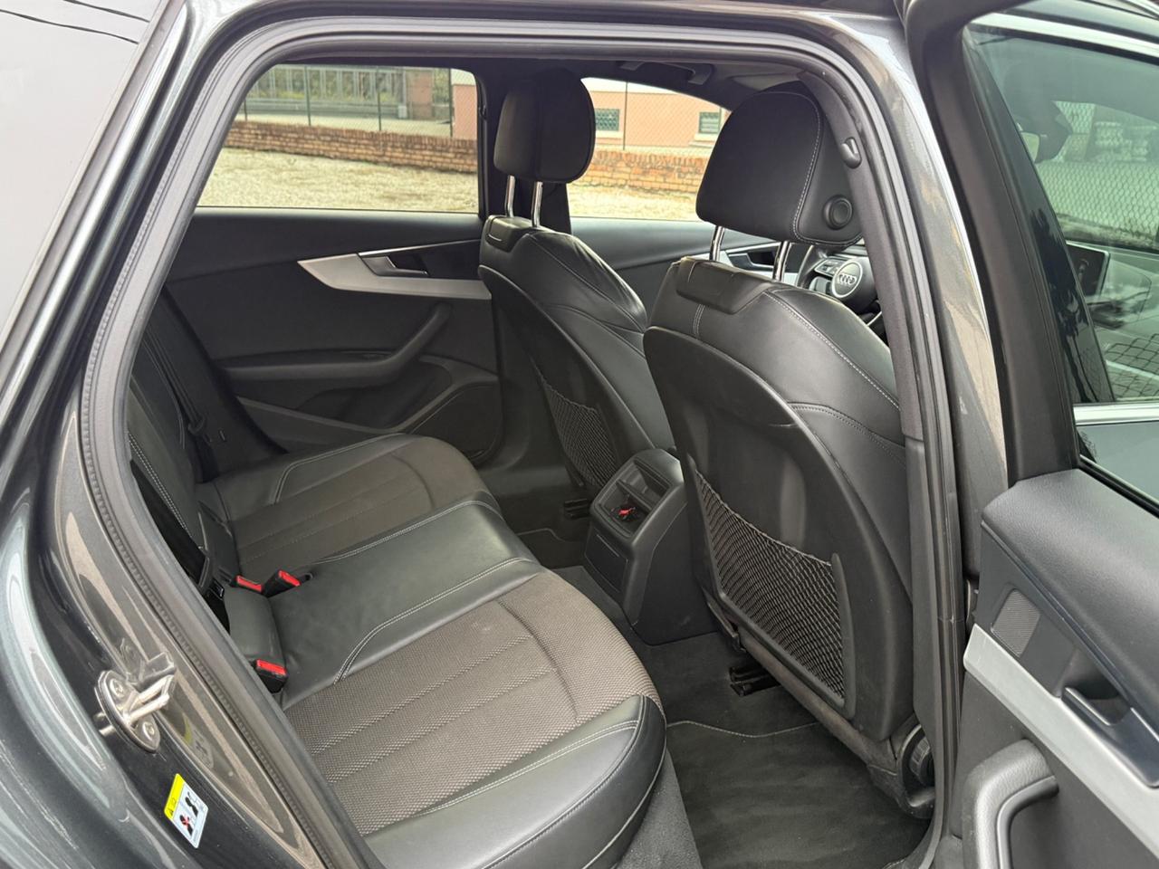 Audi A4 S line