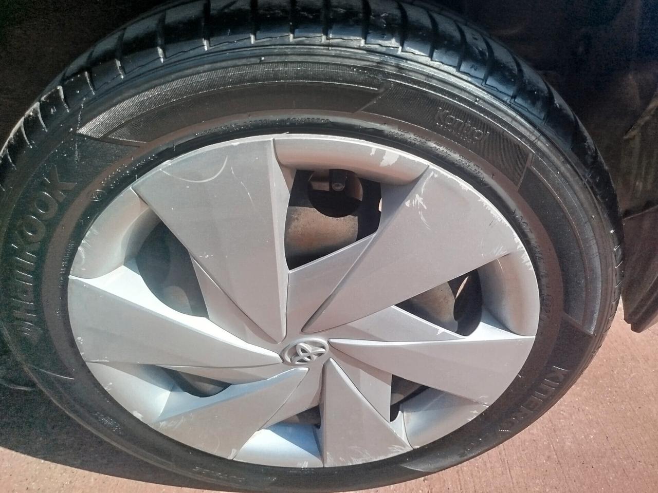 TOYOTA AYGO AUTOMATICA* PREZZO VERO* UNIPRO- KM CERTI