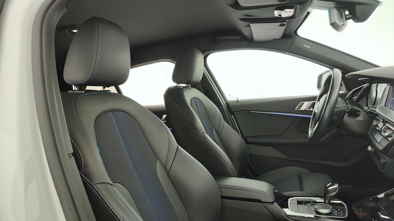 BMW Serie 1 F40 - 118d Msport auto