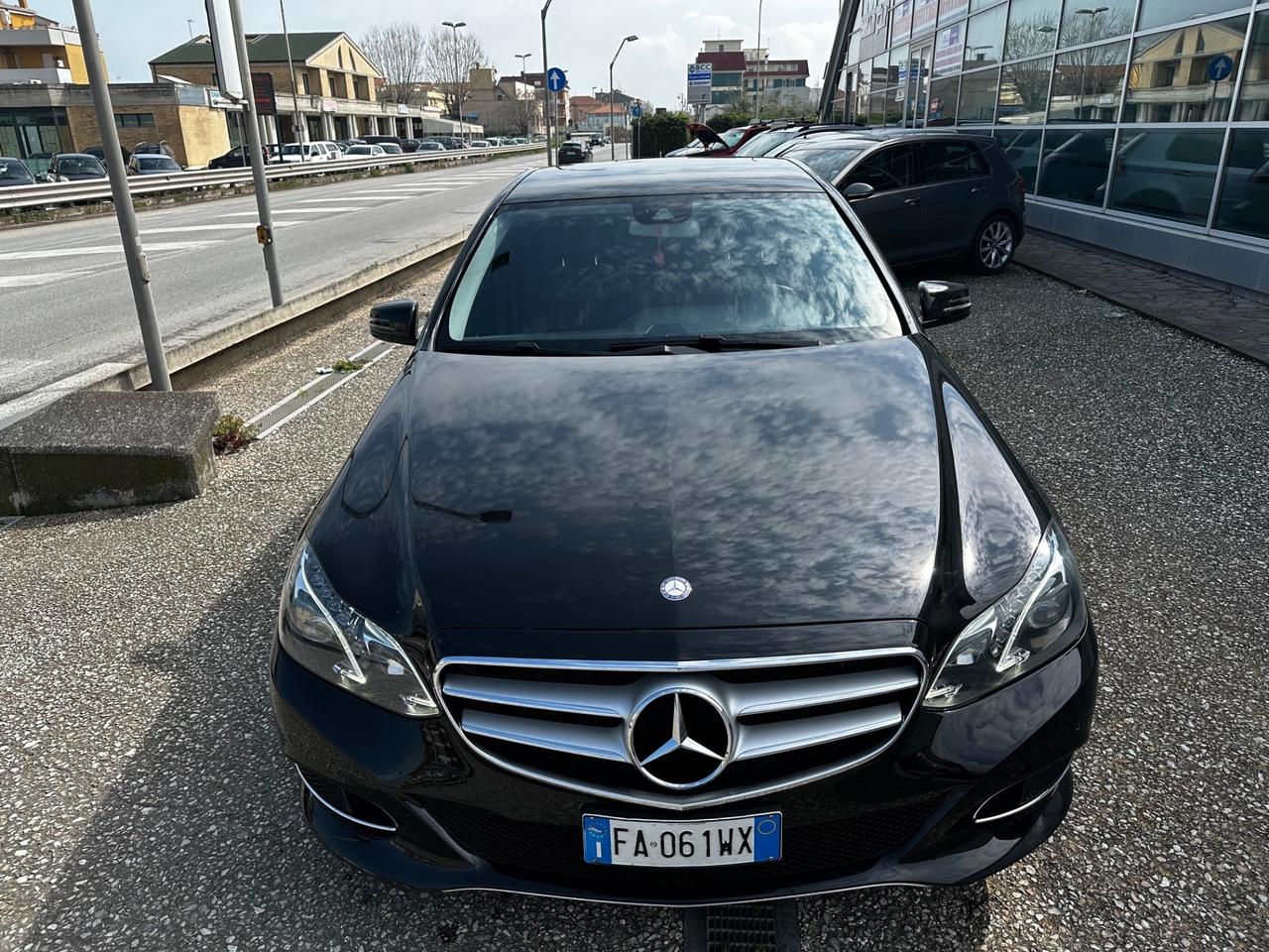 Mercedes-benz E 250 4Matic Automatic Premium