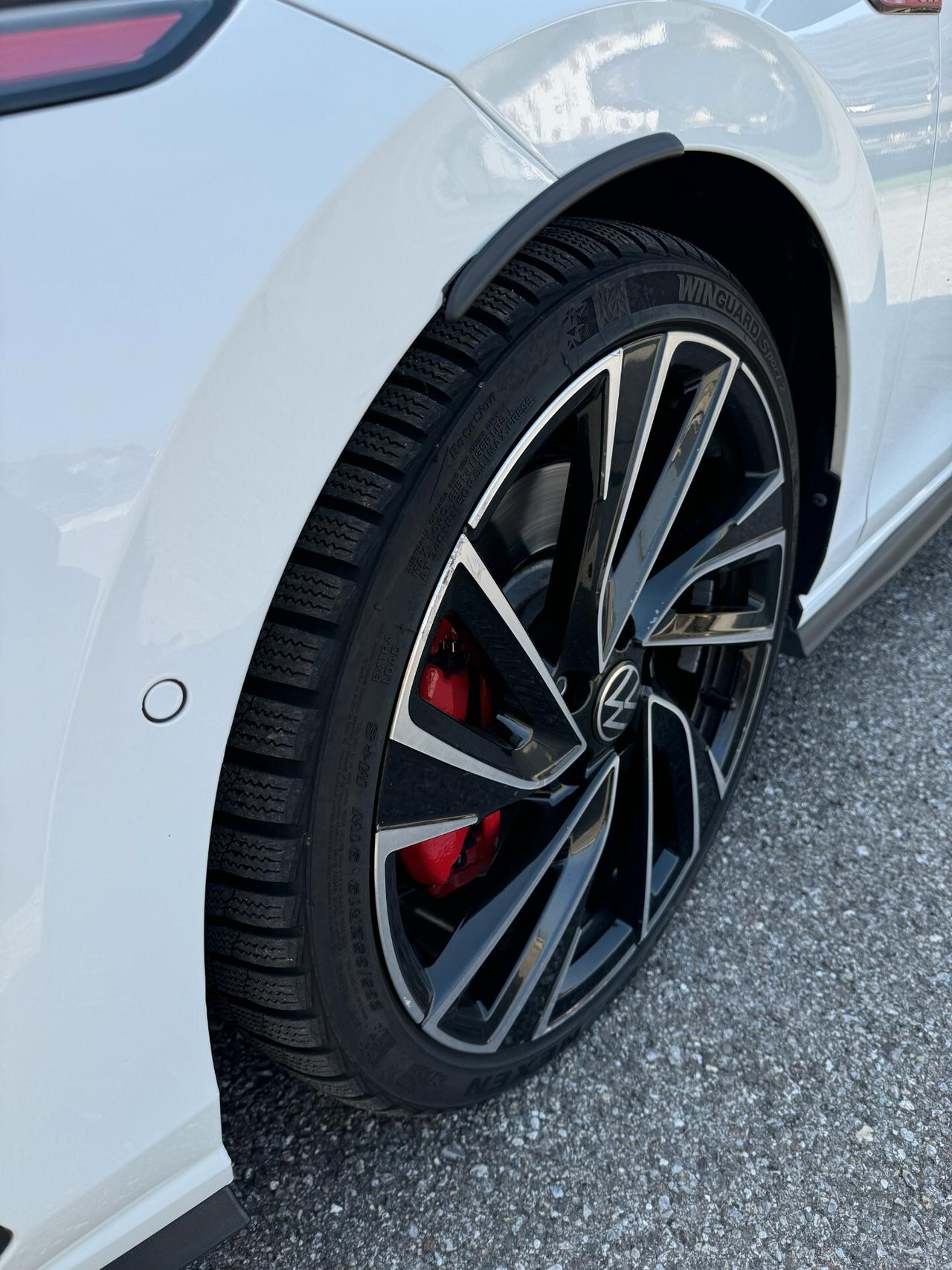 Volkswagen Golf GTI 2.0 TSI DSG