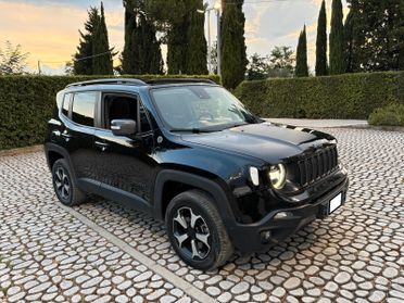 J Renegade 1.3Hyb. 4xe L-Lock Trailh 240 P-In 2021
