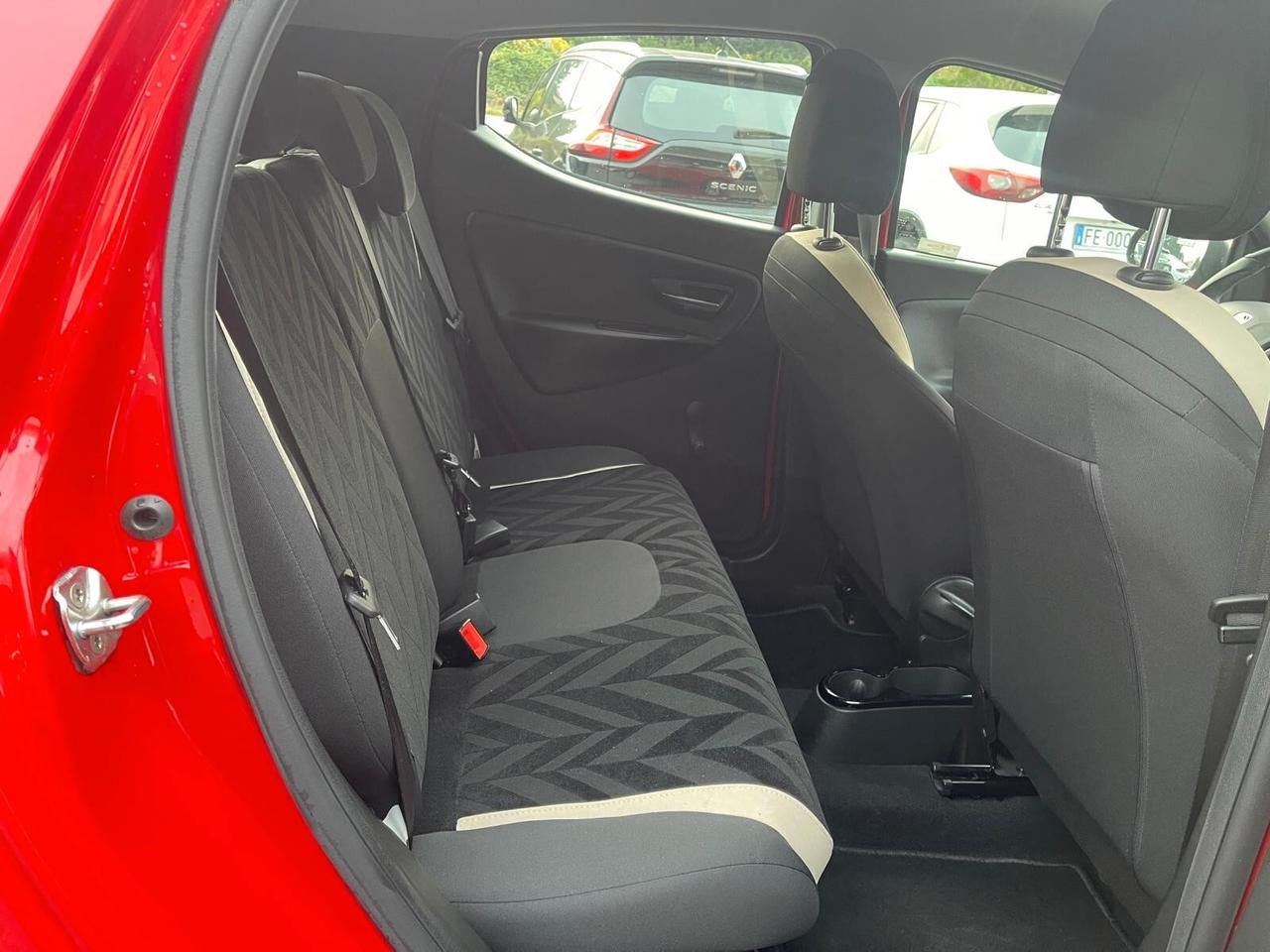 Lancia Ypsilon 1.2 69 CV 5 porte