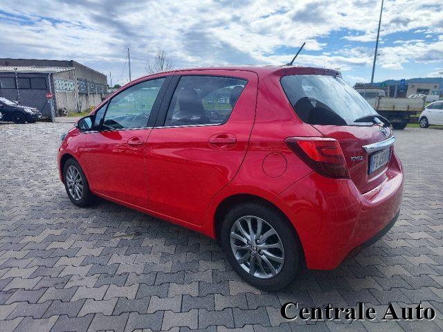 TOYOTA Yaris 1.0 5 porte Lounge