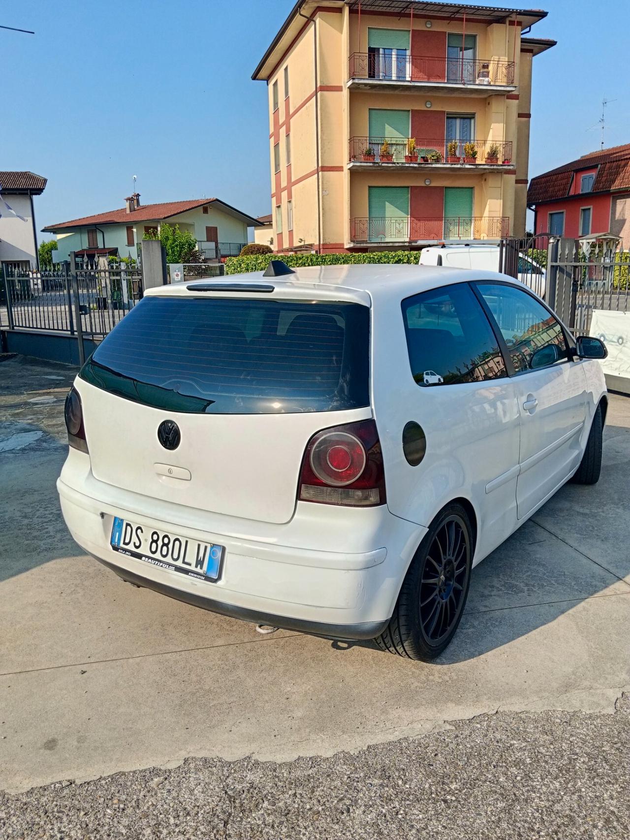 Volkswagen Polo 1.4/80CV TDI DPF 3p. Sportline