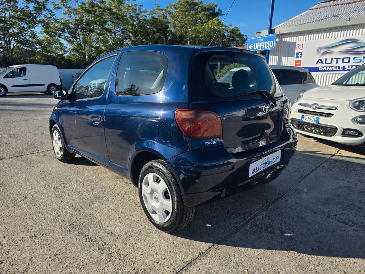 Toyota Yaris 1.0i 16V cat 3 porte Sol