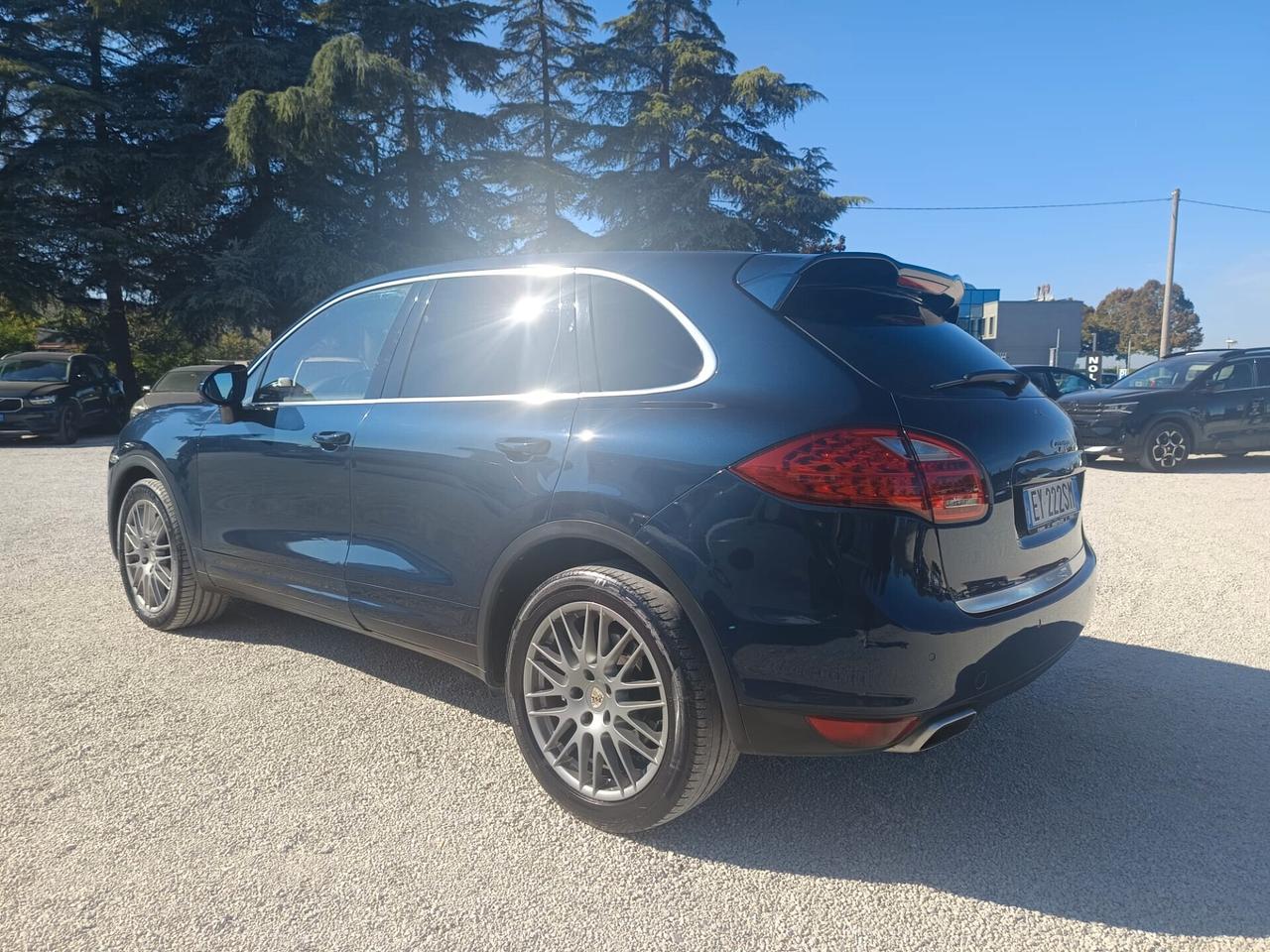 Porsche Cayenne 3.0 Diesel Tua da 260€ al Mese