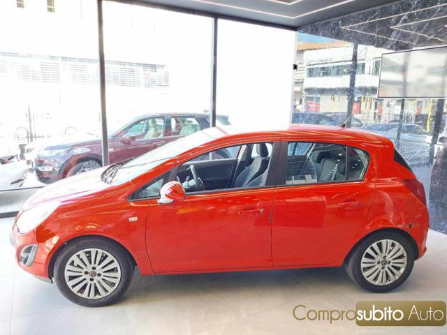 OPEL Corsa 1.2 5 porte Cosmo